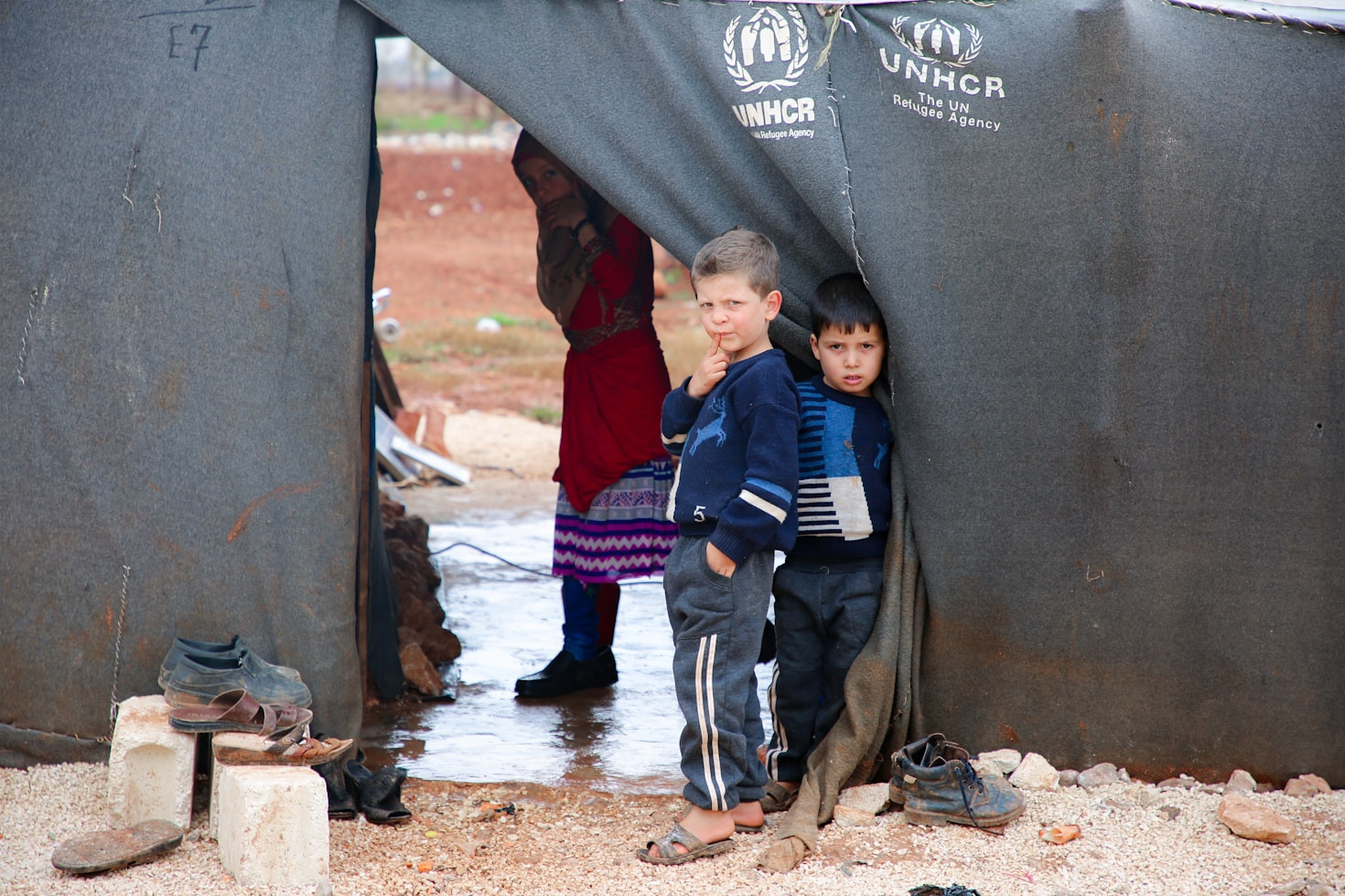 How Humanitarian Aid Reshapes Vulnerable Local Lives